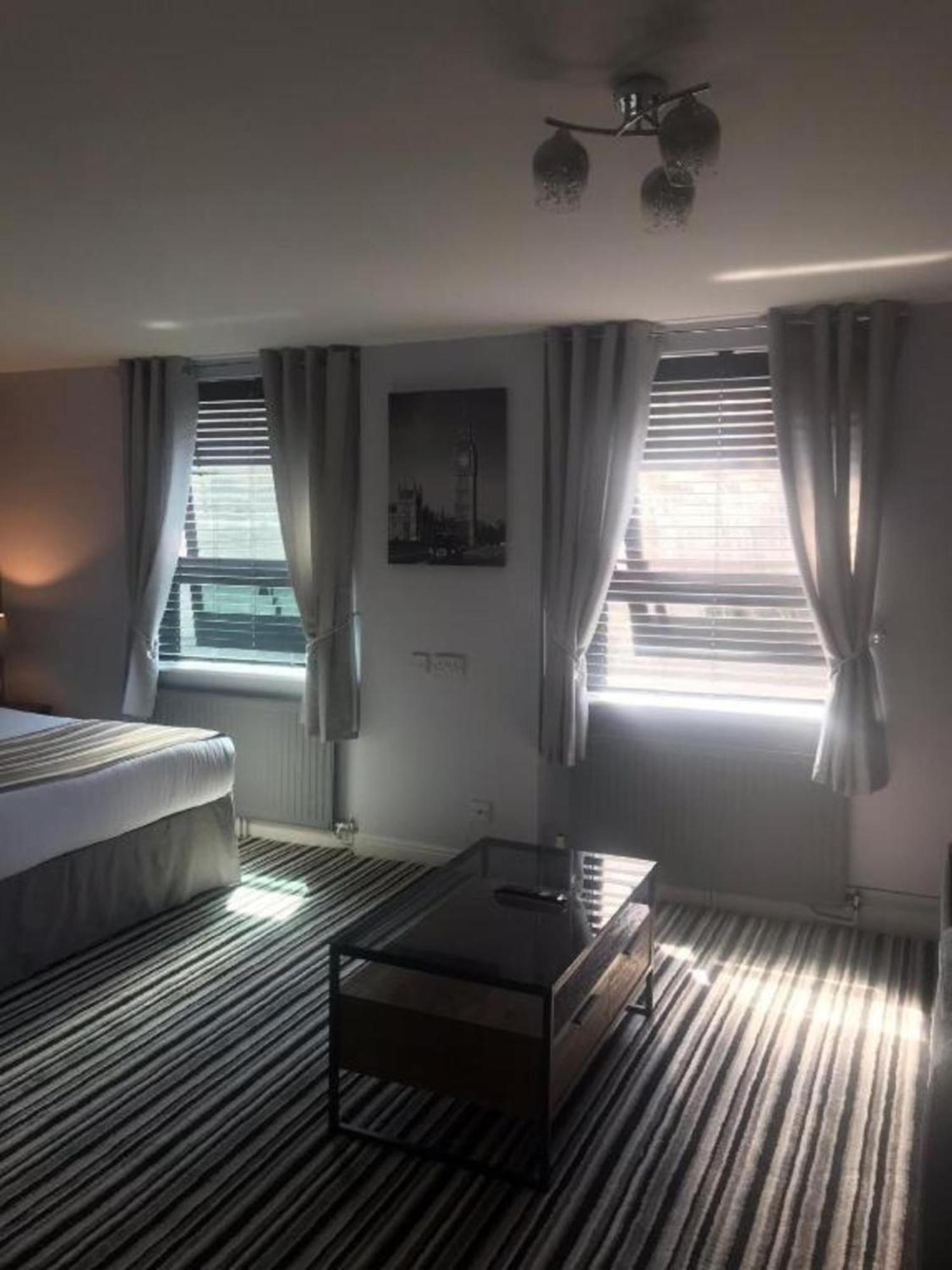 Dancenter East Midlands Airport Hotel Derby Bagian luar foto