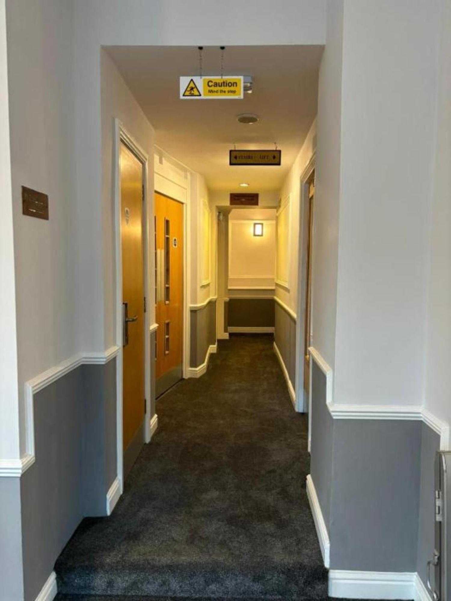 Dancenter East Midlands Airport Hotel Derby Bagian luar foto